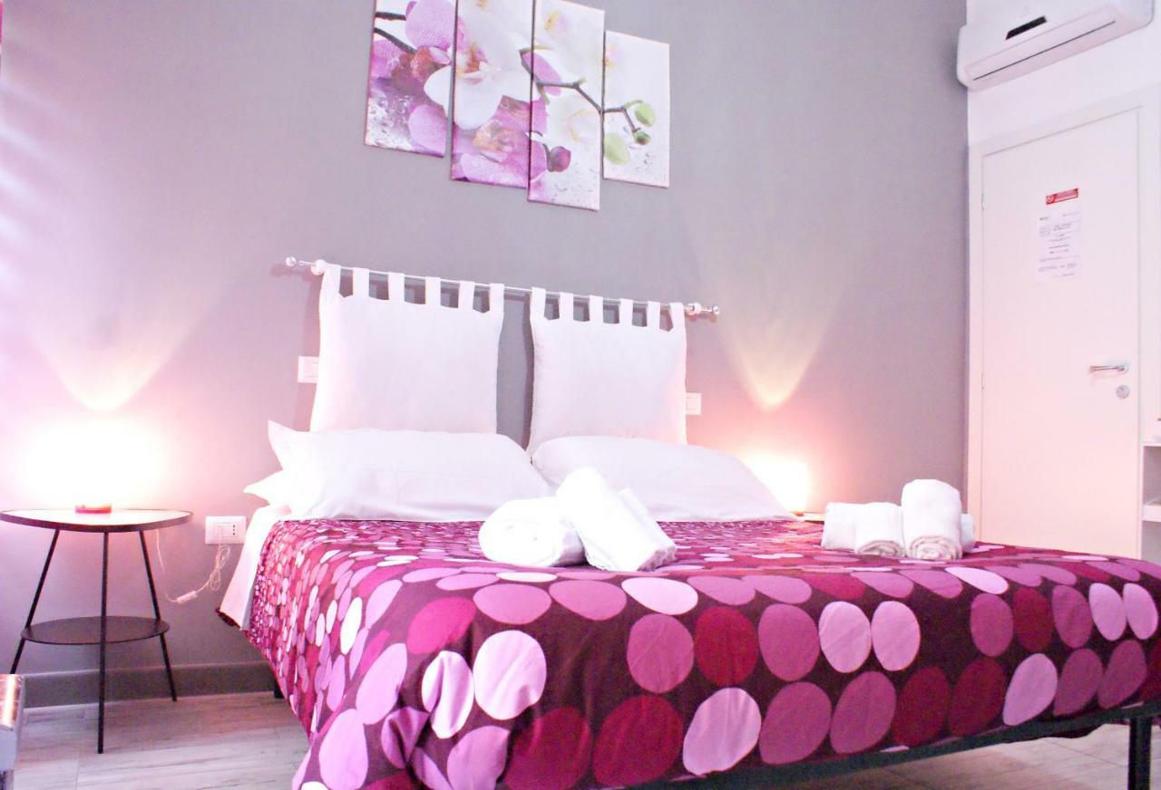 Bed & Breakfast Like Family House Rom